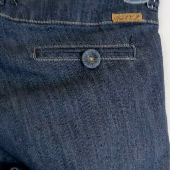 Watch LA Women's Thick Stitched Jeans With Big Button Accents Size 3 - Picture 6 of 9